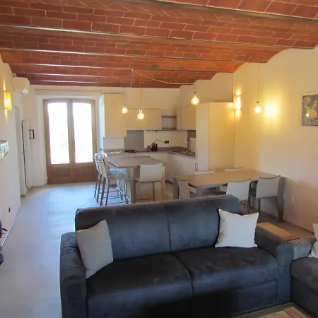 Podere La Casa בית כפרי
